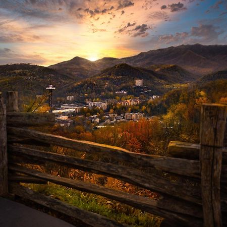 Hidden Memories, Hot Tub, 1089 Of Free Attraction Tickets For Each Paid Day, Dollywood And More 蓋特林堡 外观 照片