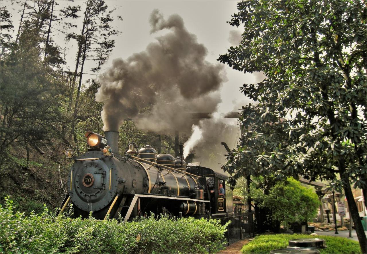 Hidden Memories, Hot Tub, 1089 Of Free Attraction Tickets For Each Paid Day, Dollywood And More 蓋特林堡 外观 照片